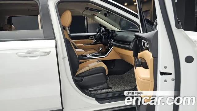 Kia Canival Carnival 4 поколение Бензин 9 мест Prestige — Фото автомобиля 11
