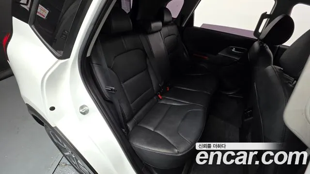 Kia Niro — Фото автомобиля 16