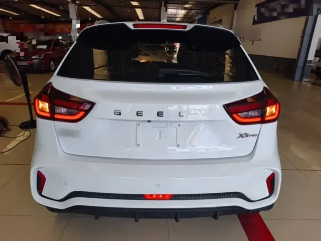Geely Vision X3 — Фото автомобиля 5