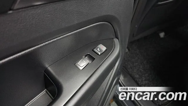 KG_Mobility_Ssangyong Rexton Новый Rexton Sport Дизель 2.2 4WD — Фото автомобиля 19