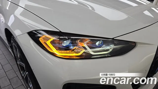 BMW i4 — Фото автомобиля 22