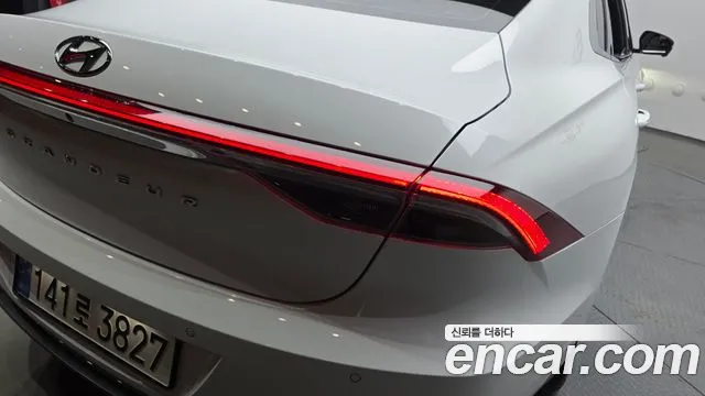 Hyundai Grandeur (New) Hybrid — Фото автомобиля 8