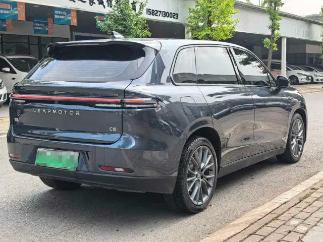 Leapmotor C10 — Фото автомобиля 7