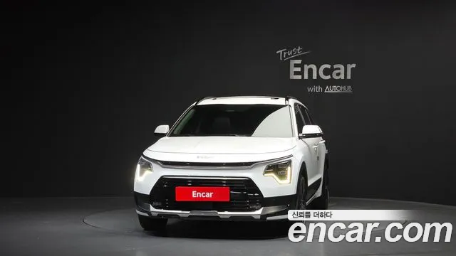 Kia Niro The All New Niro Signature — Фото автомобиля 3