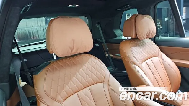 BMW X7 — Фото автомобиля 13