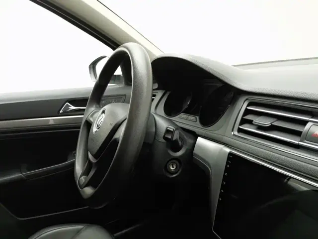Volkswagen Lavida — Фото автомобиля 22