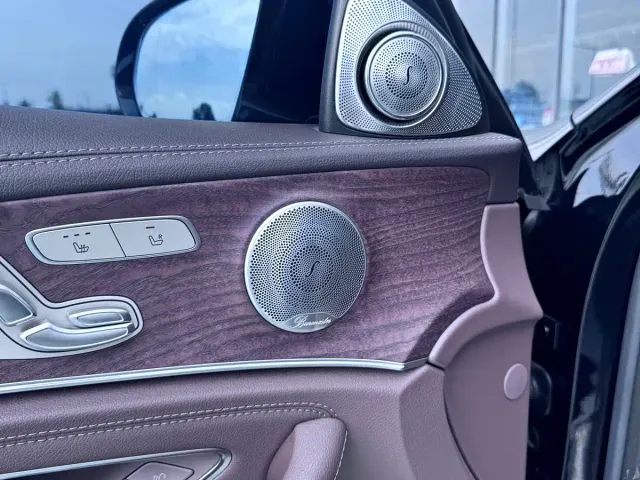 Mercedes-Benz E-Class — Фото автомобиля 8