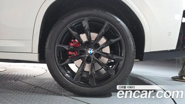 BMW X4 xDrive20i M Sport Pro Special Edition — Фото автомобиля 19