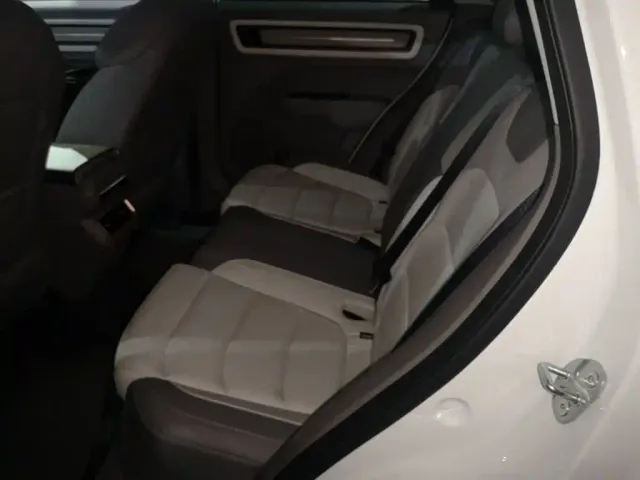Geely ICON — Фото автомобиля 16