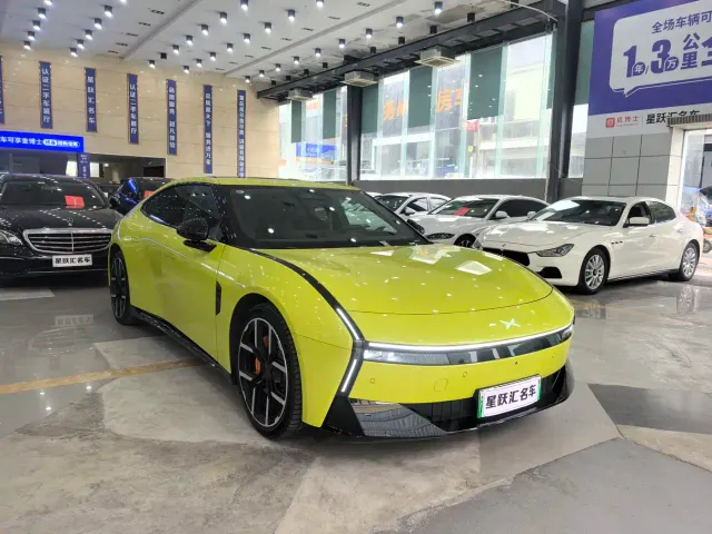 Xpeng P7 — Фото автомобиля 3