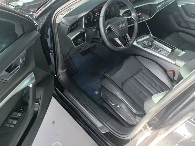 Audi A6L — Фото автомобиля 15