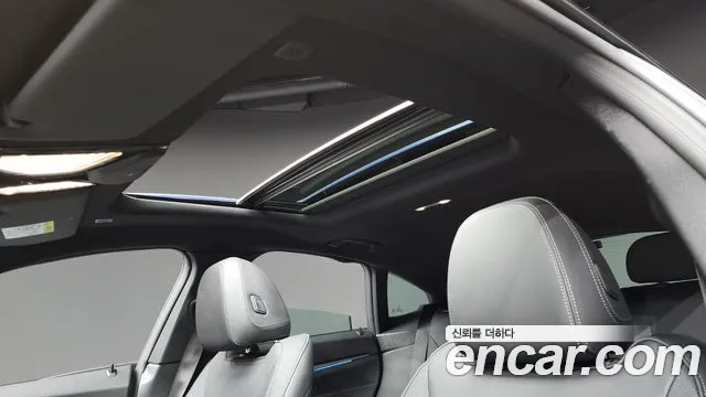 BMW i4 — Фото автомобиля 18