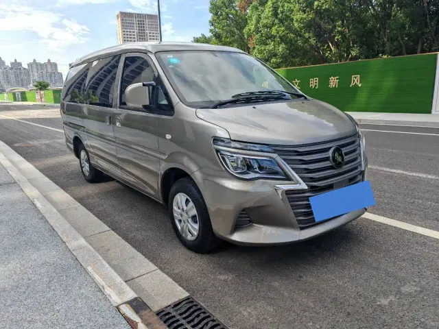 Forthing Lingzhi — Фото автомобиля 3