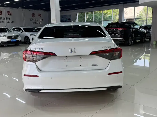 Honda Civic — Фото автомобиля 5