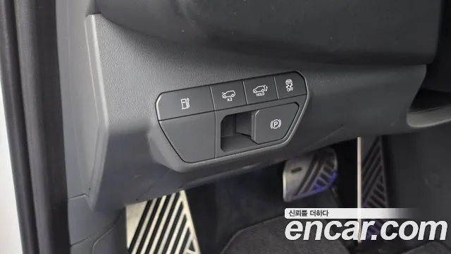 Kia EV9 — Фото автомобиля 29