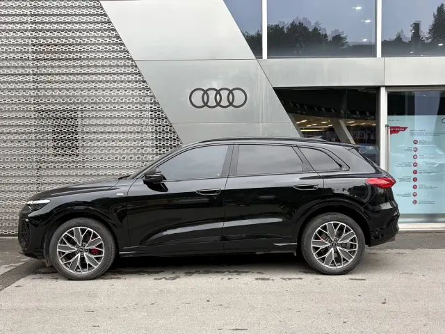 Audi Q5L — Фото автомобиля 4
