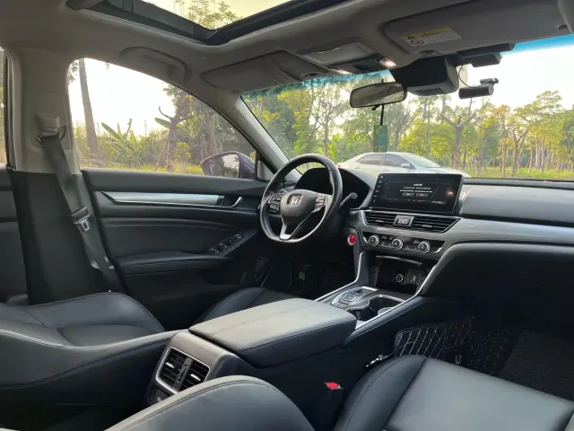 Honda Accord — Фото автомобиля 18