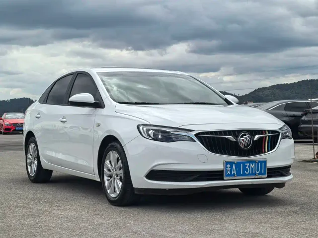 Buick Excelle — Фото автомобиля 3