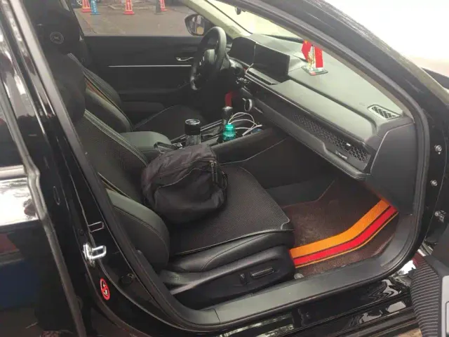 Honda Accord — Фото автомобиля 8