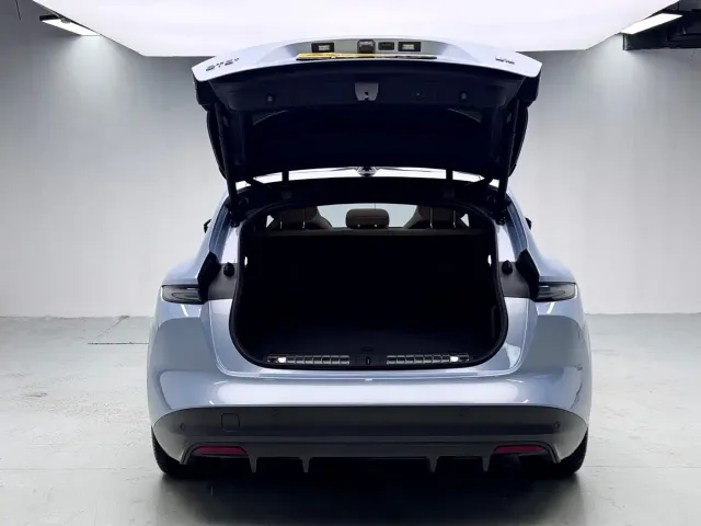 Nio ET5 Touring — Фото автомобиля 20