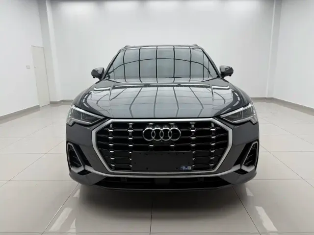 Audi Q3 — Фото автомобиля 2