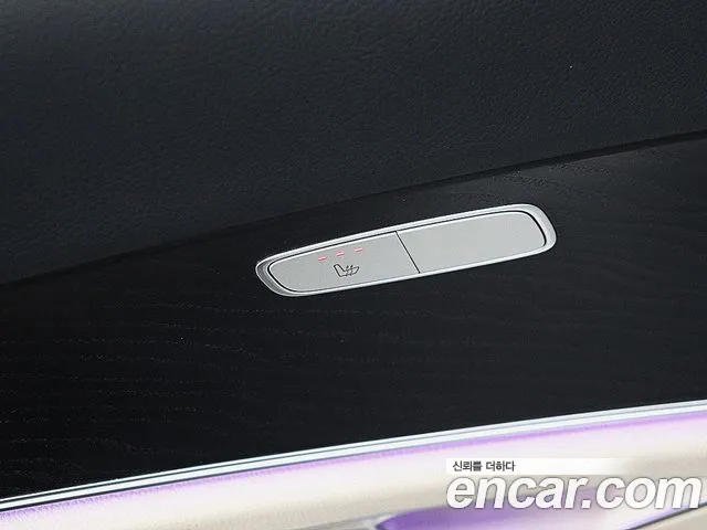 Mercedes-Benz E-Class — Фото автомобиля 18