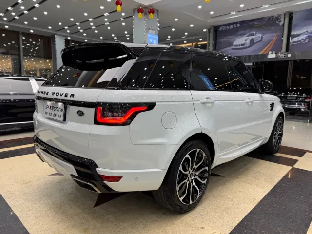 Land Rover Range Rover Sport — Фото автомобиля 29
