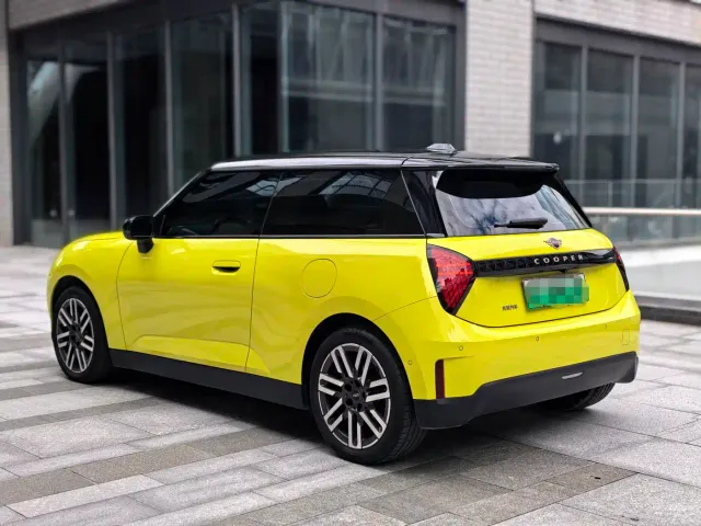 MINI Cooper — Фото автомобиля 7