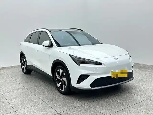 Arcfox Alpha T5 — Фото автомобиля 3