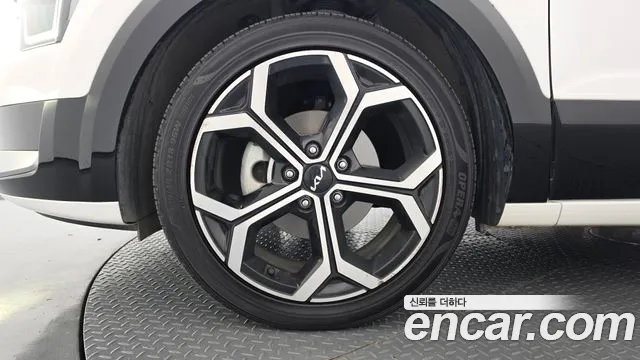Kia Niro The All New — Фото автомобиля 5