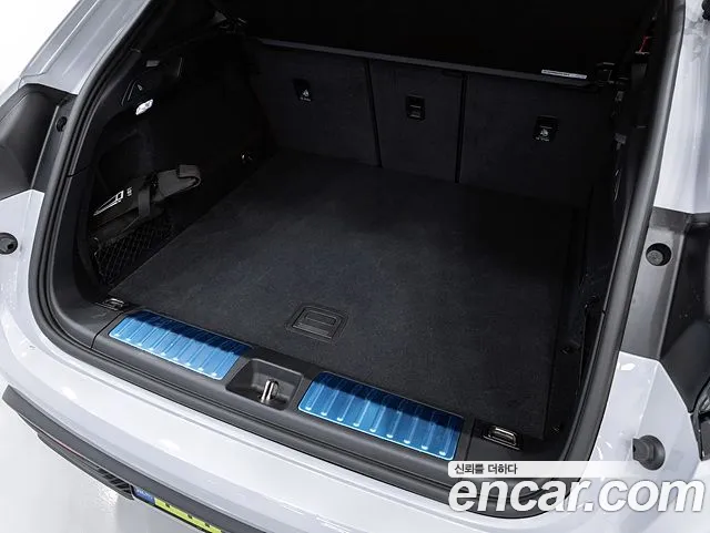Porsche Macan — Фото автомобиля 13