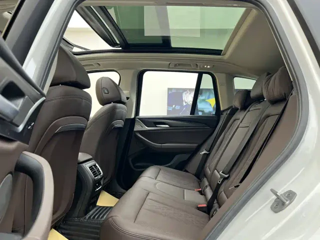 BMW X3 — Фото автомобиля 28