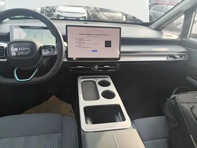 GAC Aion Y — Фото автомобиля 12