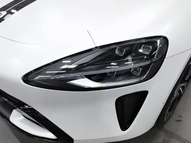 Xiaomi SU7 — Фото автомобиля 7