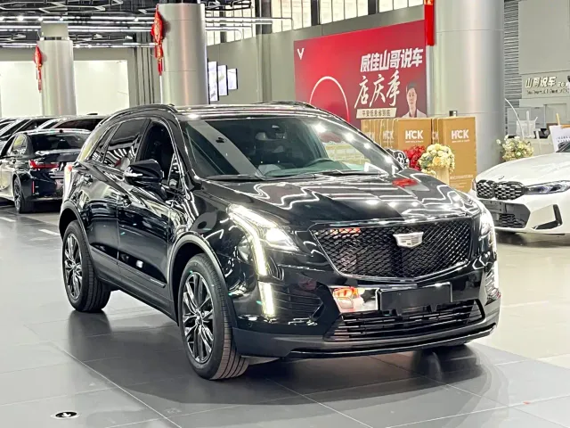 Cadillac XT5 — Фото автомобиля 3