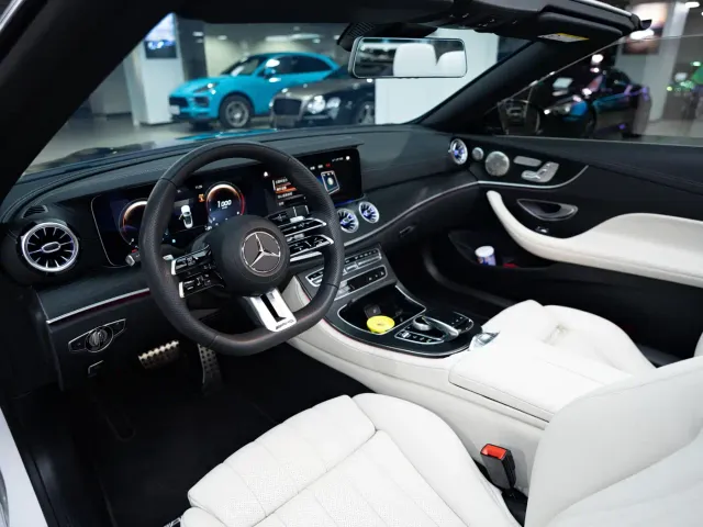 Mercedes-Benz E-Class — Фото автомобиля 15