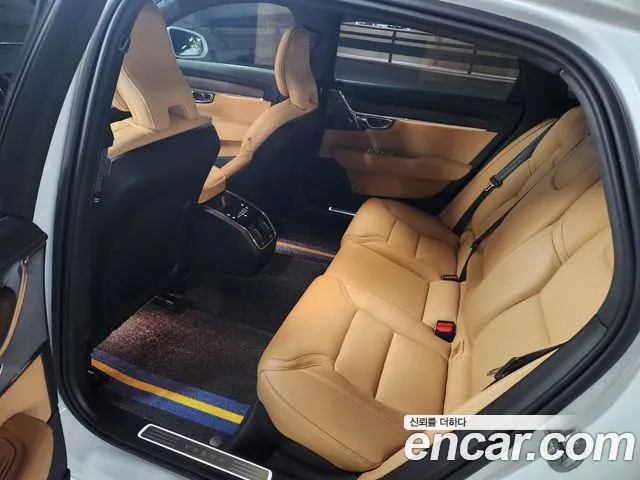 Volvo S90 — Фото автомобиля 10