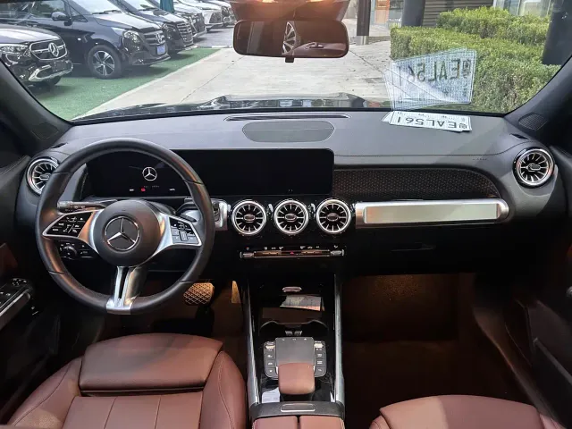 Mercedes-Benz GLB-Class — Фото автомобиля 7