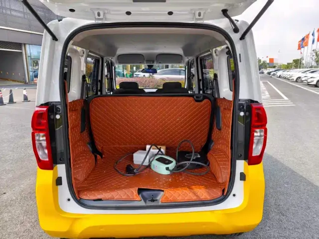 Wuling Zhiguang NEV — Фото автомобиля 18