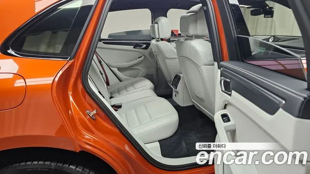 Porsche Macan — Фото автомобиля 17
