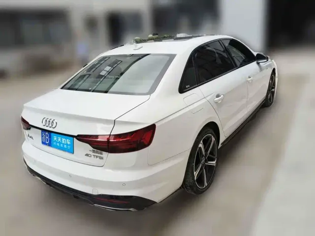 Audi A4L — Фото автомобиля 5