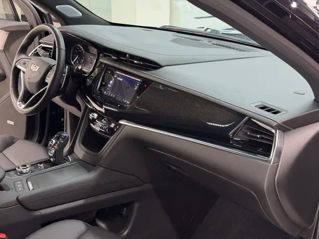 Cadillac XT6 — Фото автомобиля 16