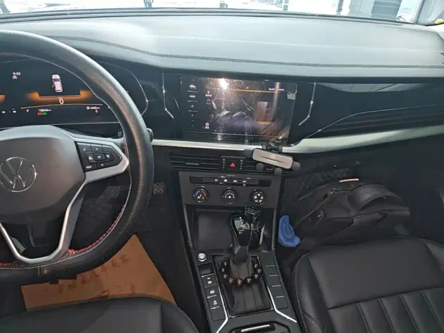 Volkswagen Passat — Фото автомобиля 12