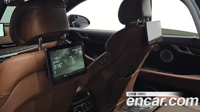 Genesis G80 Electrified G80 (RG3) — Фото автомобиля 24