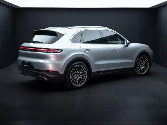 Porsche Cayenne — Фото автомобиля 5