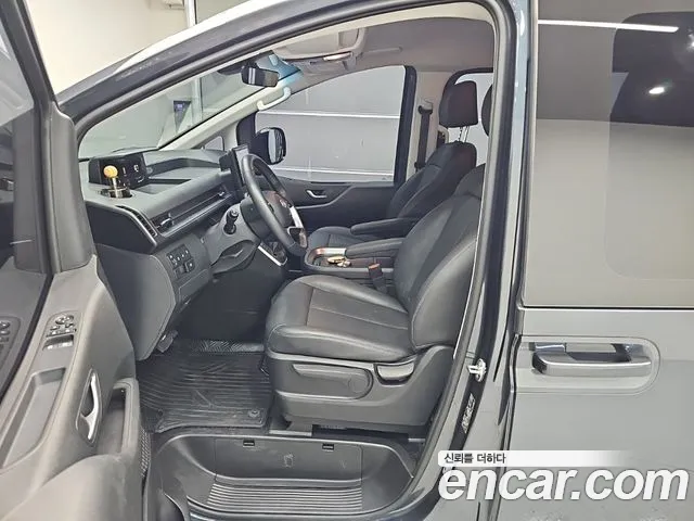 Hyundai Staria — Фото автомобиля 11