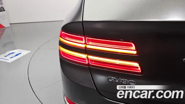 Genesis GV80 — Фото автомобиля 8