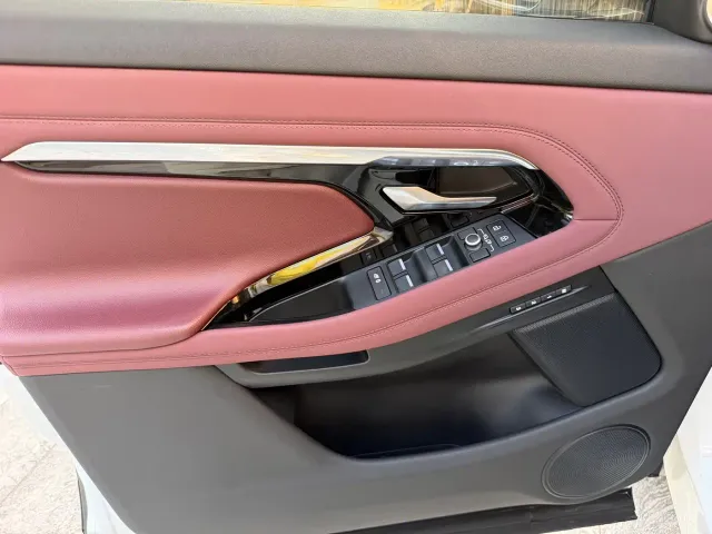 Land Rover Range Rover Evoque — Фото автомобиля 9