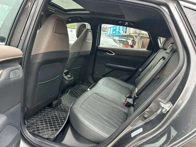 Changan Eado — Фото автомобиля 10