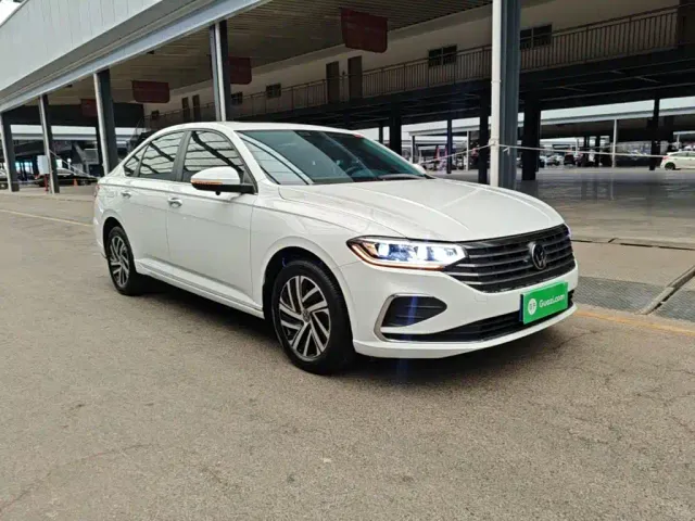 Volkswagen Lavida — Фото автомобиля 3